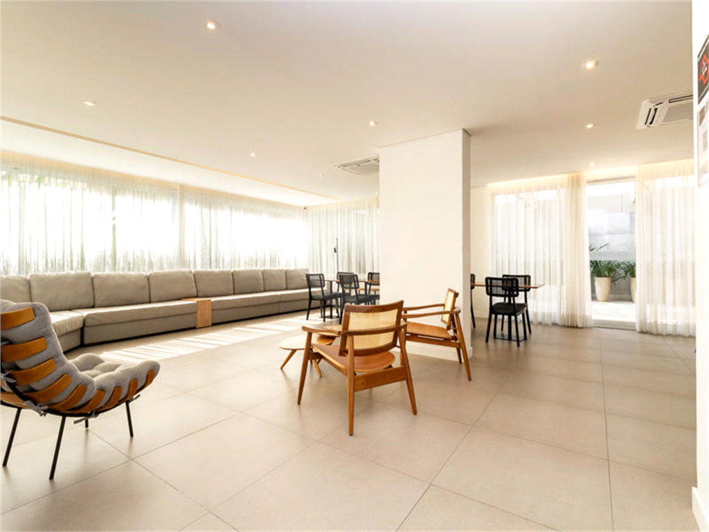 Apartamento a Venda na Saúde com 84 m2