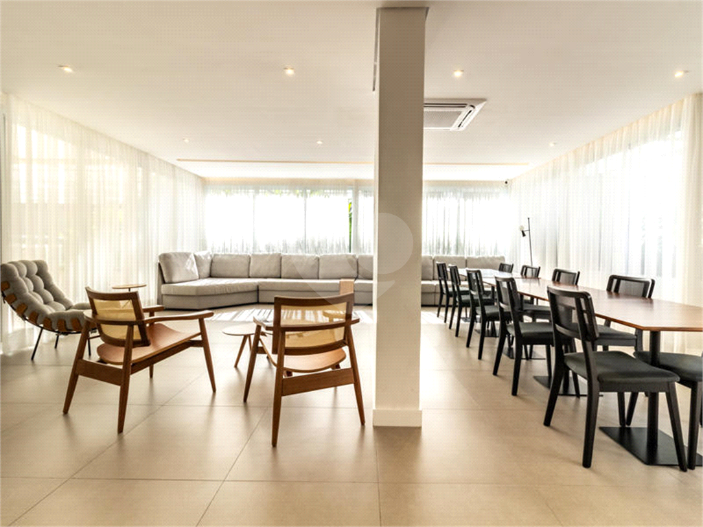 Apartamento a Venda na Saúde com 84 m2