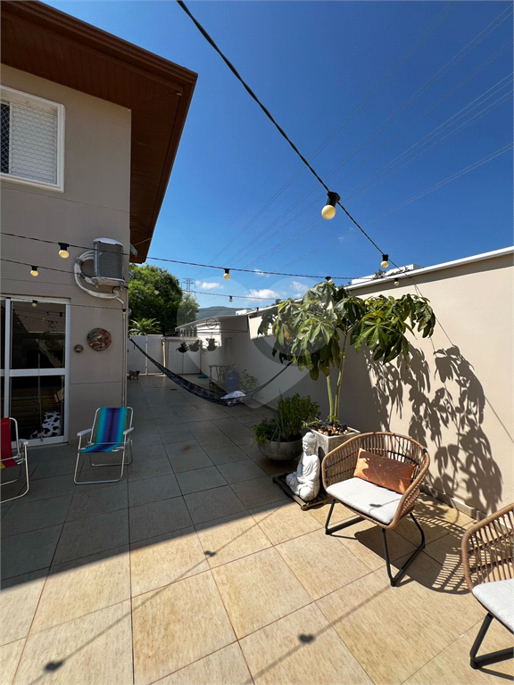 Casa de Condomínio à venda com 3 quartos, 180m² - Foto 24