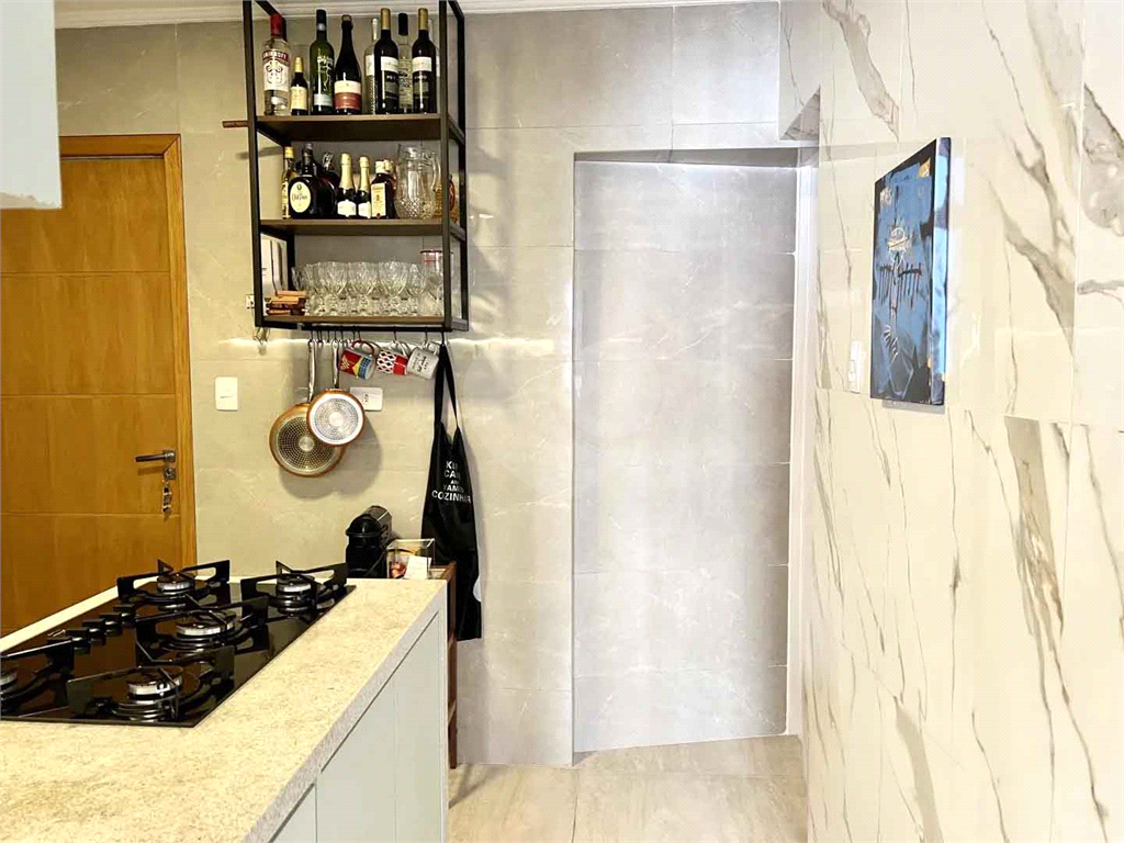 Apartamento reformado em predinho charmoso na Haddock Lobo! - 1 suíte, escritório e 1 vaga