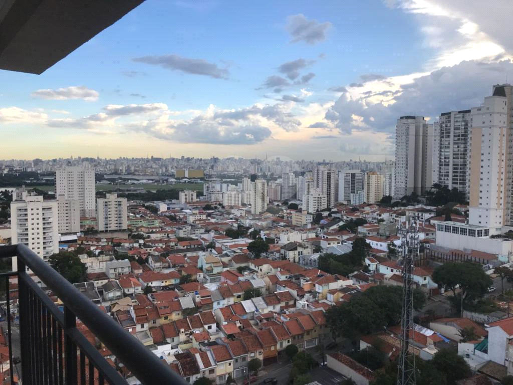 Lindo apto no último andar com bela vista e varanda gourmet integrada a sala