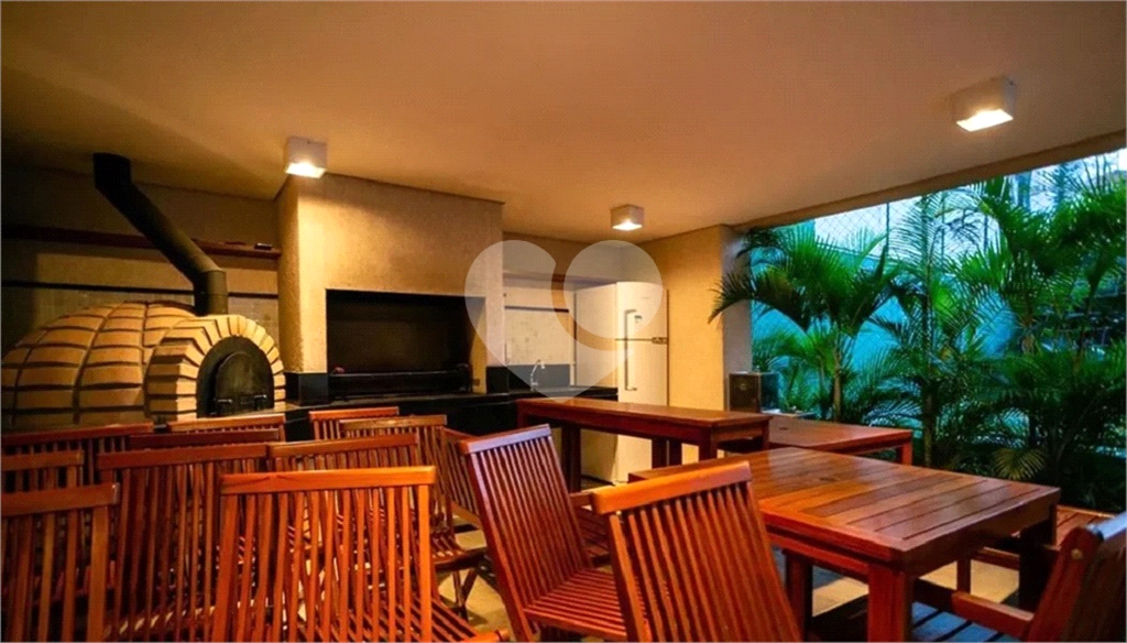 Lindo apto no último andar com bela vista e varanda gourmet integrada a sala