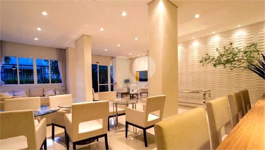 Lindo apto no último andar com bela vista e varanda gourmet integrada a sala