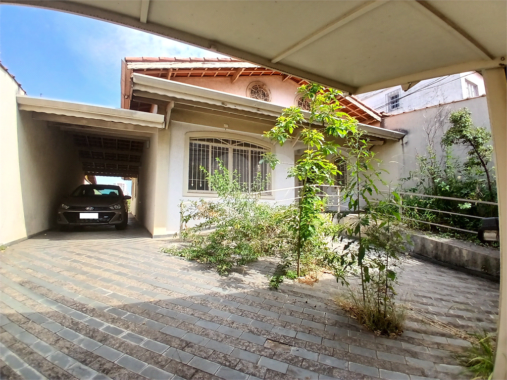 Casa térrea com amplo terreno - oportuniade para investidor