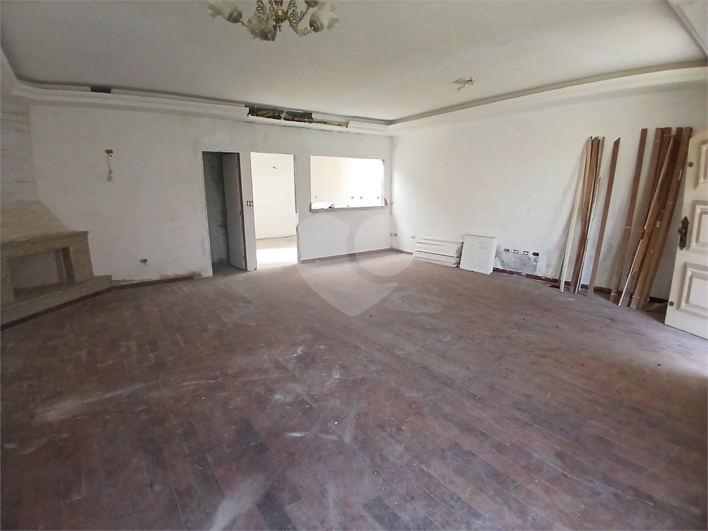 Casa térrea com amplo terreno - oportuniade para investidor