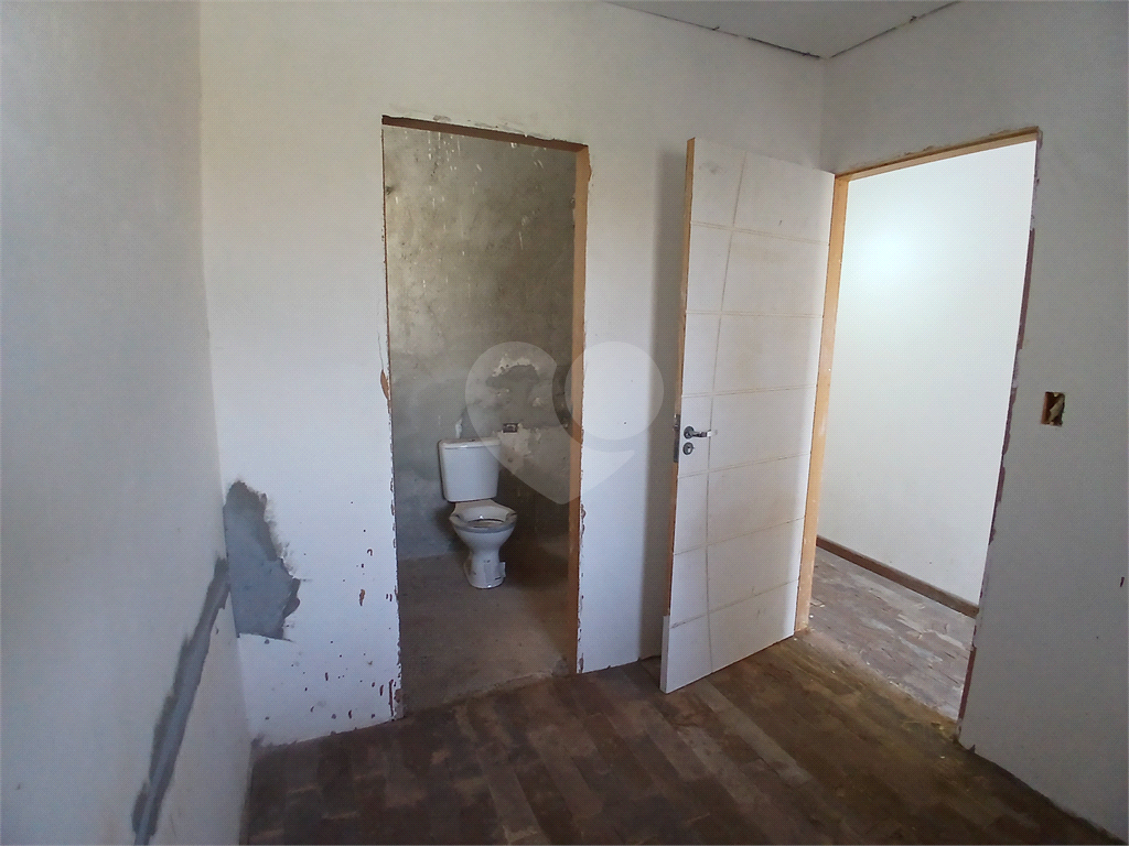 Casa térrea com amplo terreno - oportuniade para investidor