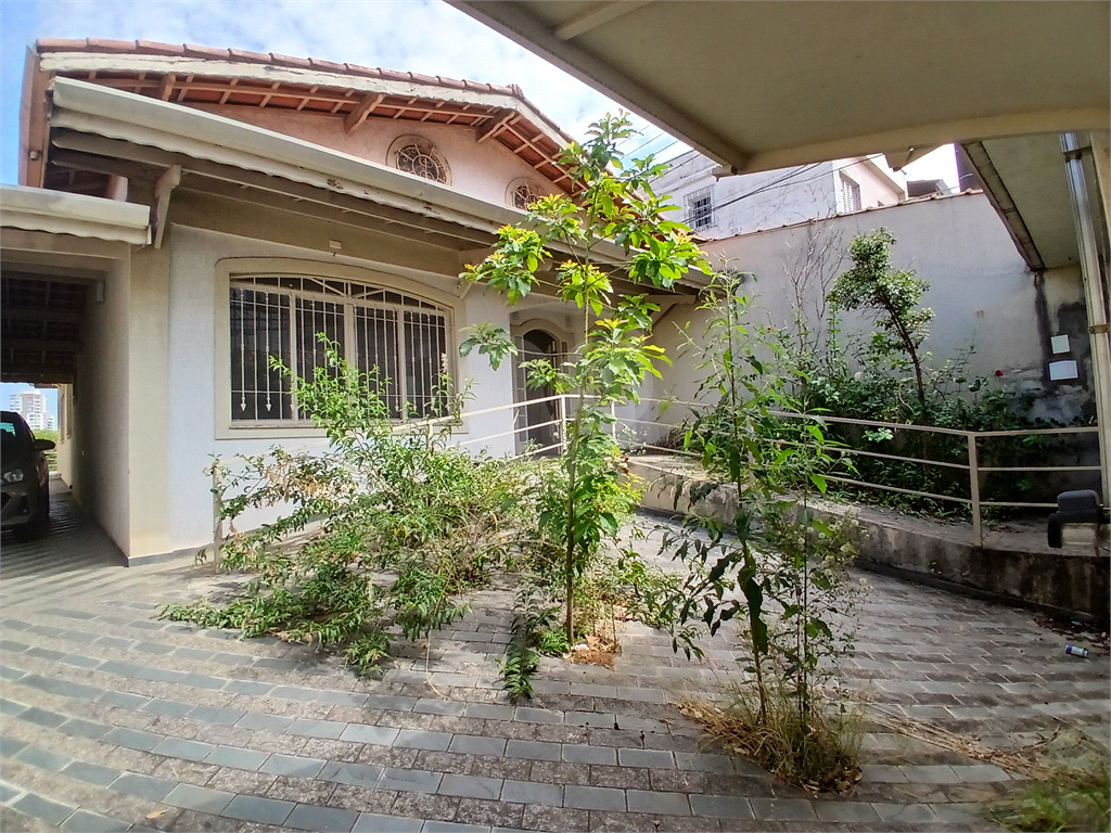 Casa térrea com amplo terreno - oportuniade para investidor