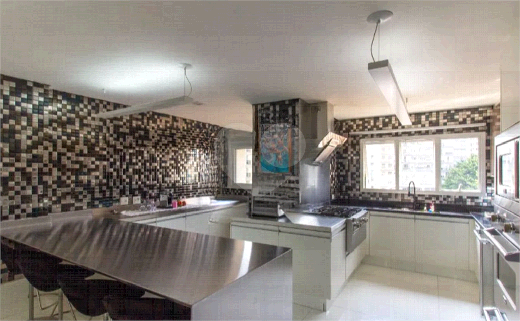 APARTAMENTO em PERDIZES