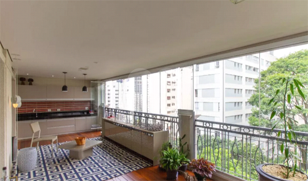 APARTAMENTO em PERDIZES