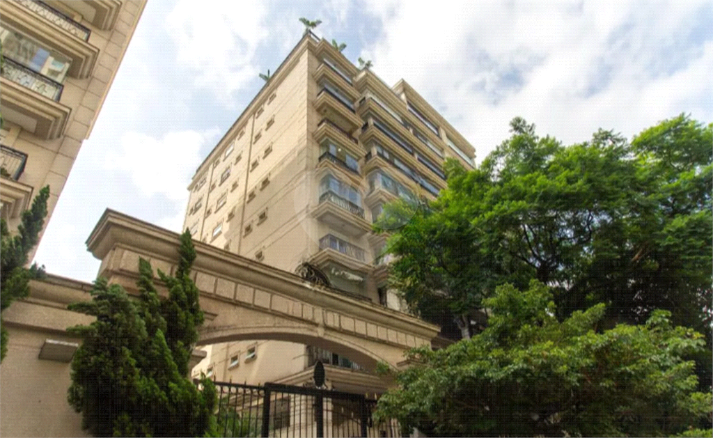 APARTAMENTO em PERDIZES