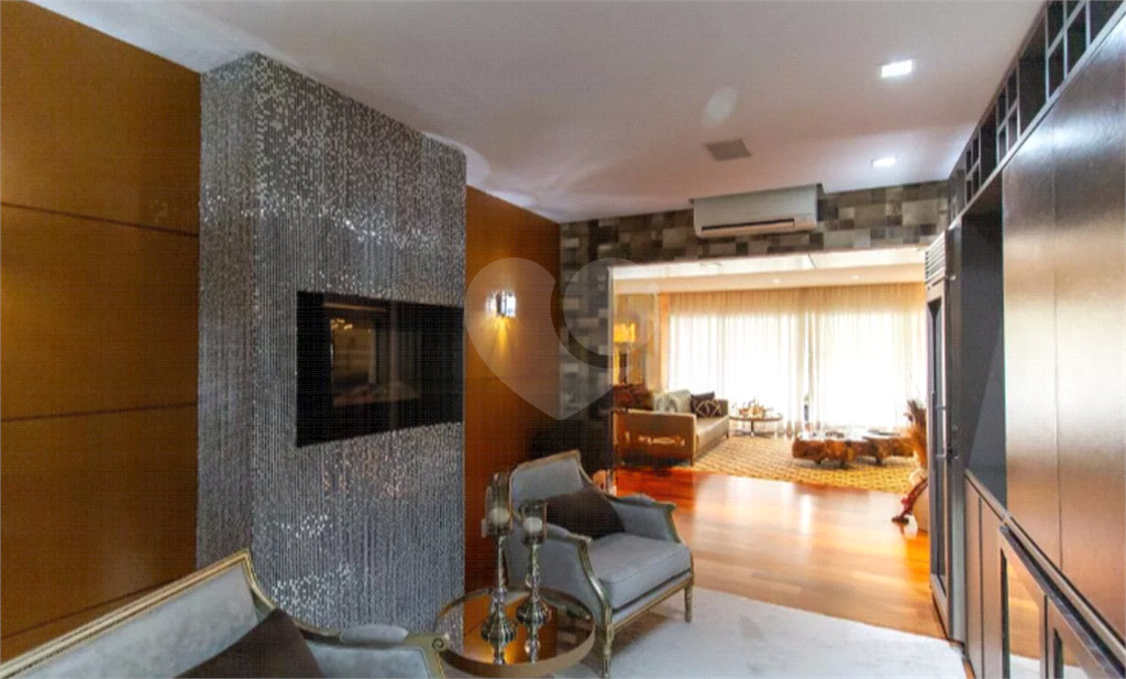 APARTAMENTO em PERDIZES