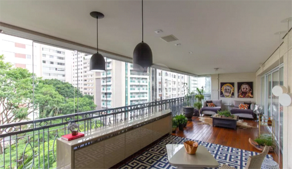APARTAMENTO em PERDIZES
