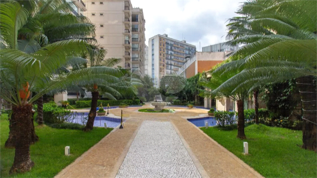 APARTAMENTO em PERDIZES