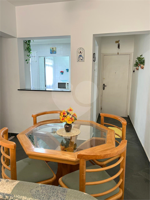 Apartamento à Venda no Condomínio Edifício Albatroz - Guarujá - Enseada 