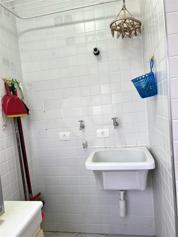 Apartamento à Venda no Condomínio Edifício Albatroz - Guarujá - Enseada 