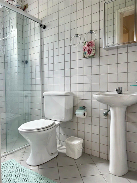 Apartamento à Venda no Condomínio Edifício Albatroz - Guarujá - Enseada 