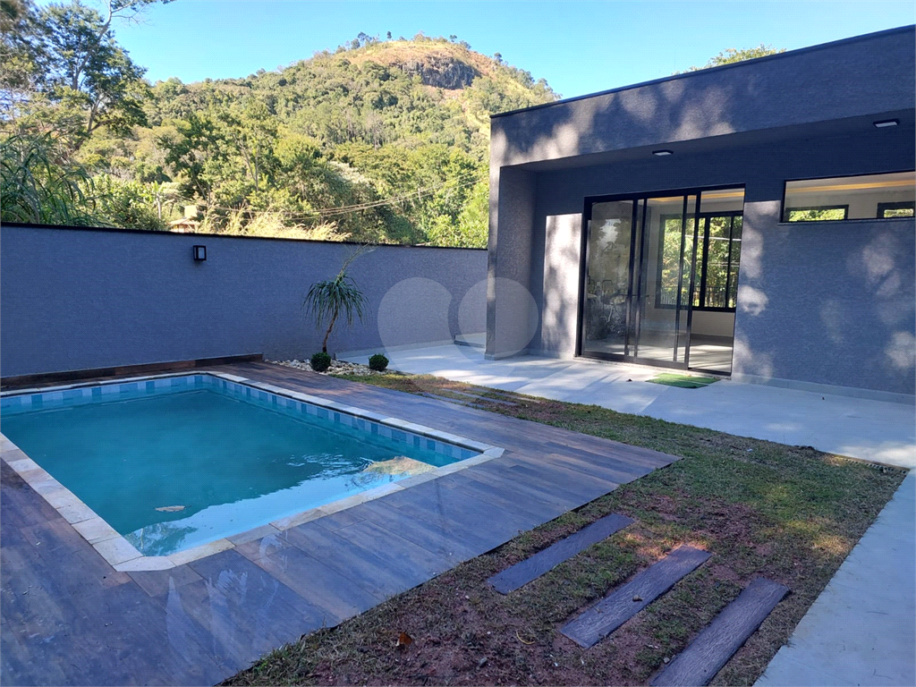 Casa à venda e aluguel com 4 quartos, 190m² - Foto 14