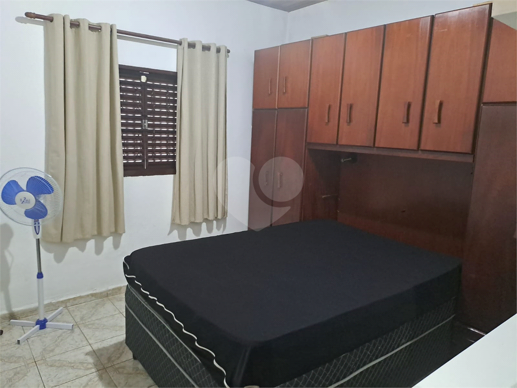 Sitio à Venda 1691m² | 243m² Área construída| 4 Quartos| Piscina adulto e infantil| Energia Solar em Mairiporã
