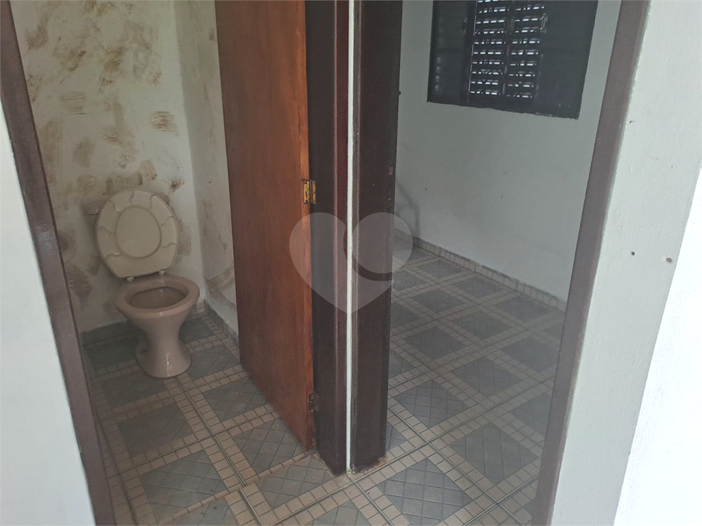 Sitio à Venda 1691m² | 243m² Área construída| 4 Quartos| Piscina adulto e infantil| Energia Solar em Mairiporã
