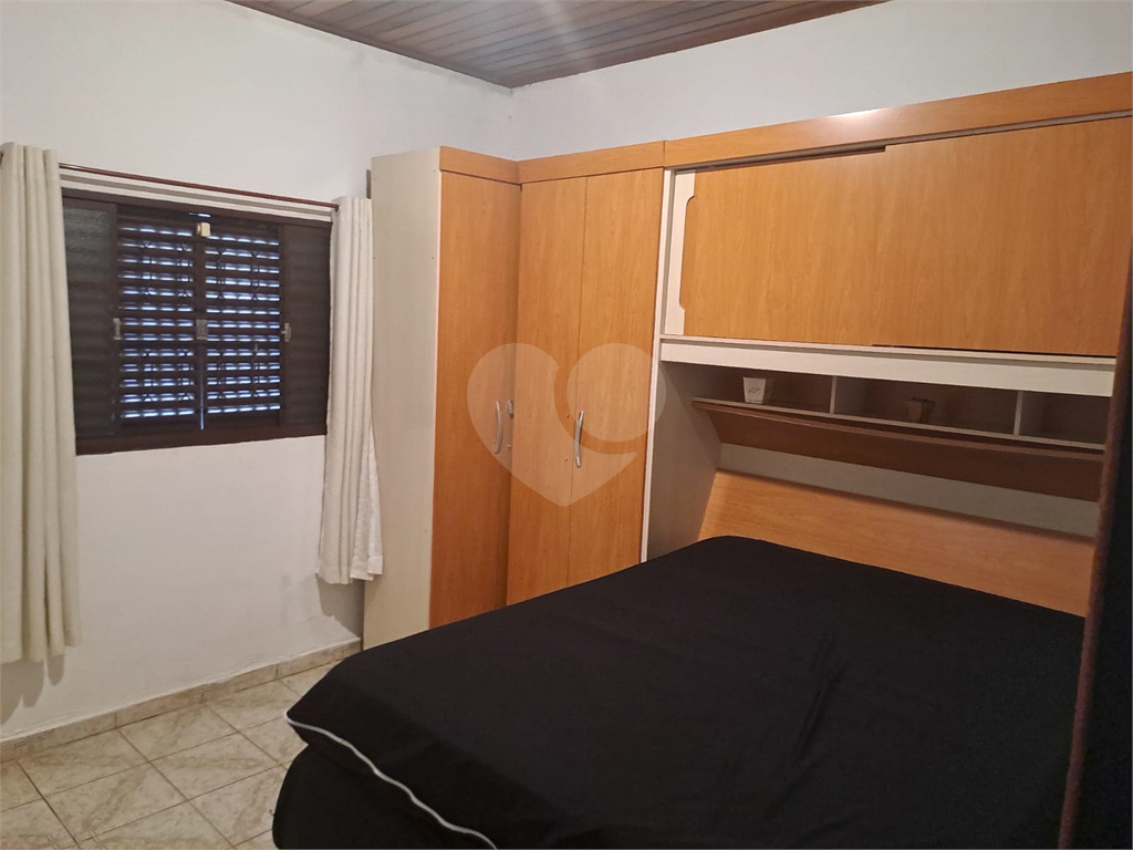 Sitio à Venda 1691m² | 243m² Área construída| 4 Quartos| Piscina adulto e infantil| Energia Solar em Mairiporã