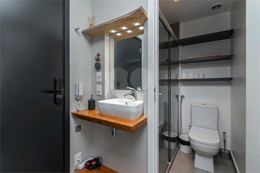APARTAMENTO STUDIO MOBILIADO COM 18M2 EM PINHEIROS