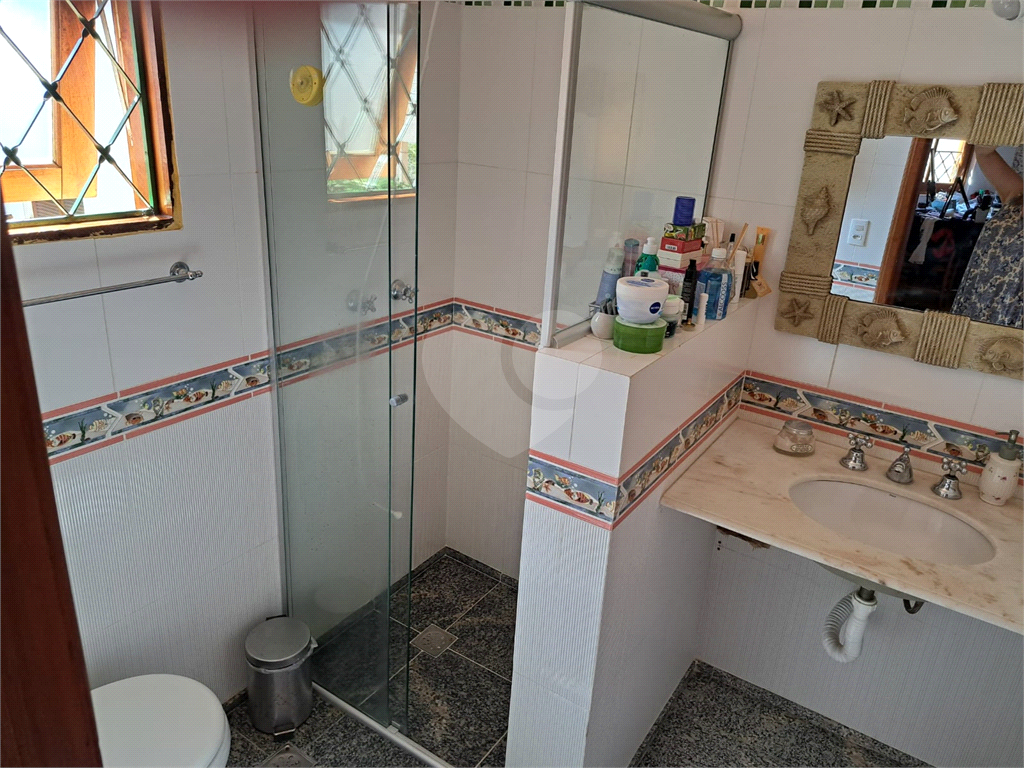 Casa chalé Horto Florestal com 360m2, 4 quartos, 2 suítes, 5 banheiros e 6 vagas de garagem