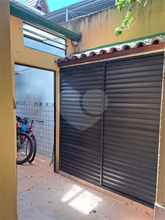 Casa chalé Horto Florestal com 360m2, 4 quartos, 2 suítes, 5 banheiros e 6 vagas de garagem