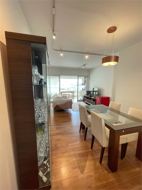 Apartamento com 2 dormitórios, 2 vagas na Barra Funda