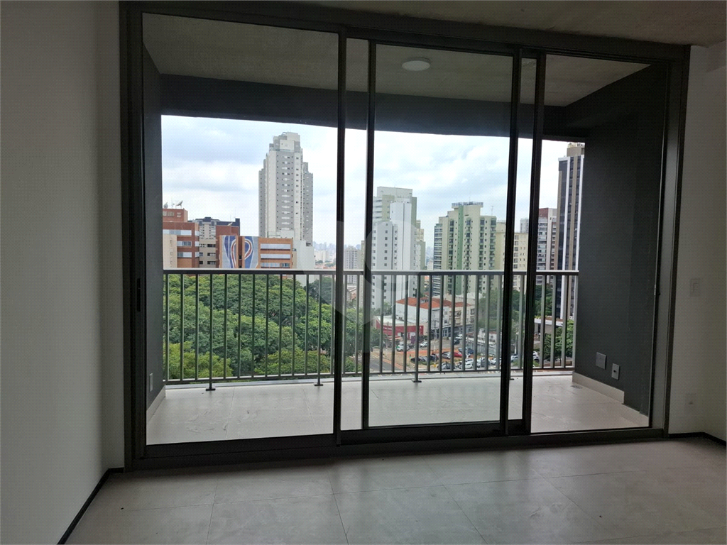 Studio na 24m² Vila Mariana