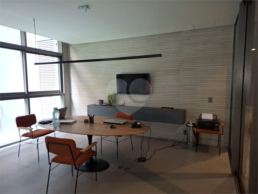 Studio na 24m² Vila Mariana