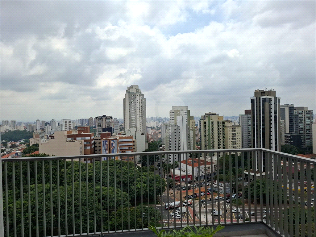 Studio na 24m² Vila Mariana