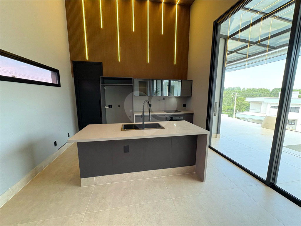 Casa de Condomínio à venda com 4 quartos, 255m² - Foto 11
