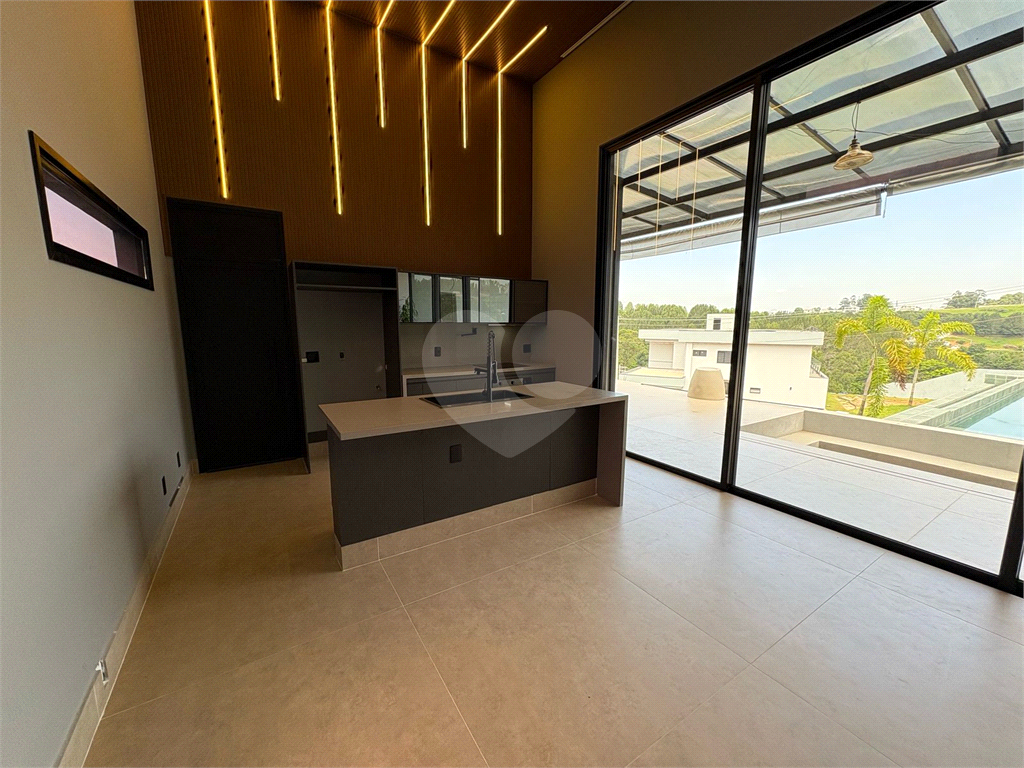 Casa de Condomínio à venda com 4 quartos, 255m² - Foto 9