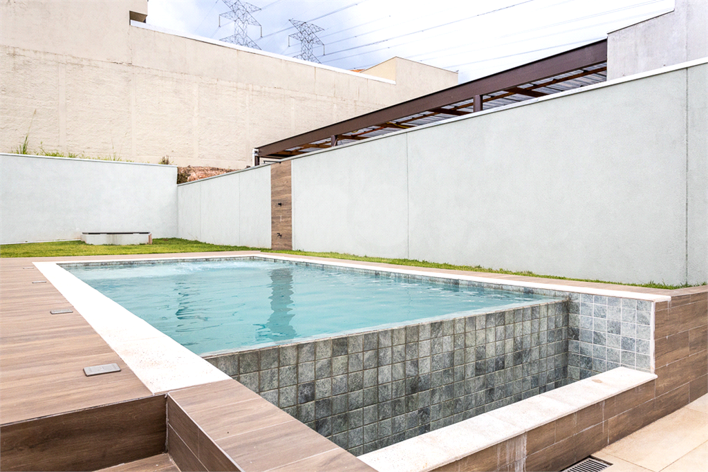 Casa Térrea em Alphaville Residencial 12 | 4 Suítes | Nova nunca Habitada |  Fotovoltaica;
