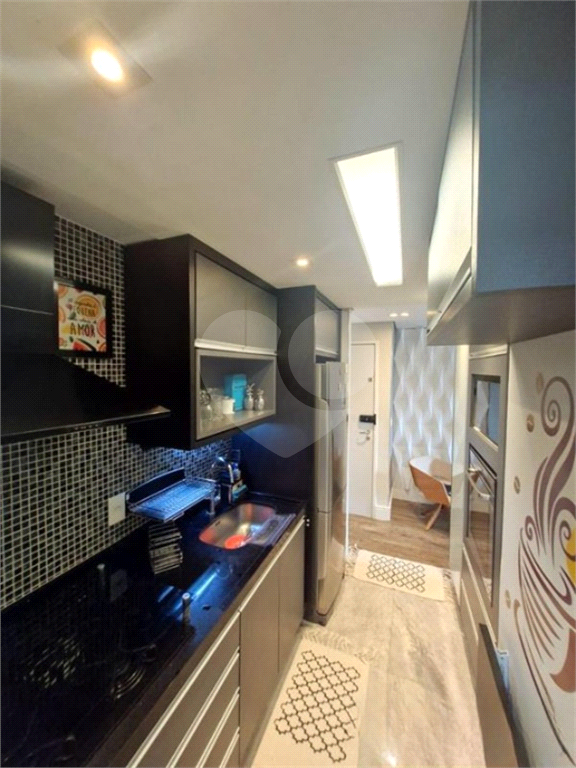 Apartamento à venda com 3 quartos, 70m² - Foto 18