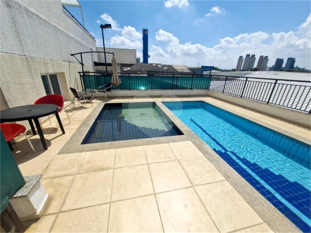 Apartamento à venda com 3 quartos, 70m² - Foto 2