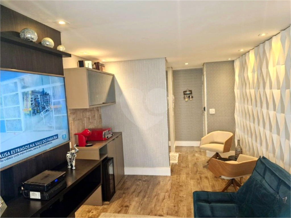 Apartamento à venda com 3 quartos, 70m² - Foto 7