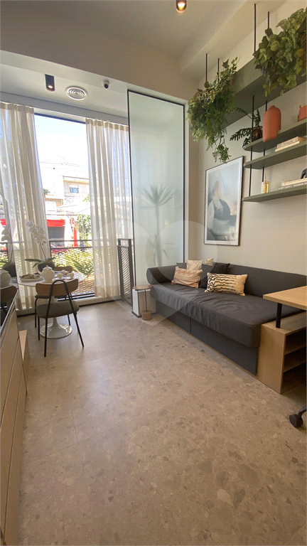 Studio+ Vila Mariana: Conforto e Sofisticação em 23m² com Pé-Direito de 3,70m