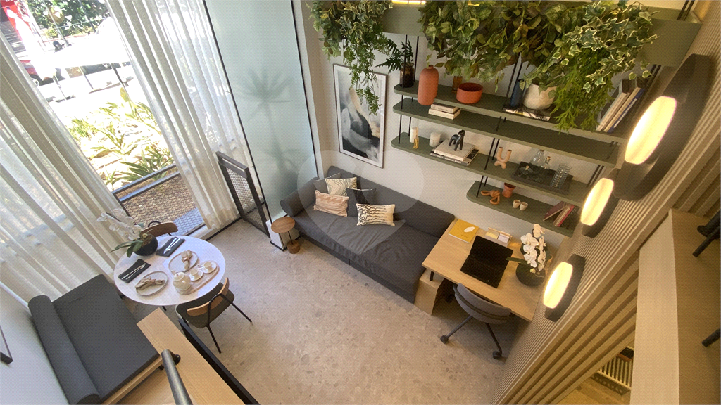 Studio+ Vila Mariana: Conforto e Sofisticação em 23m² com Pé-Direito de 3,70m