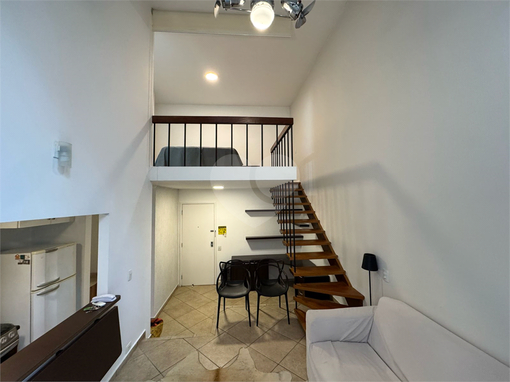 APARTAMENTO em ITAIM BIBI