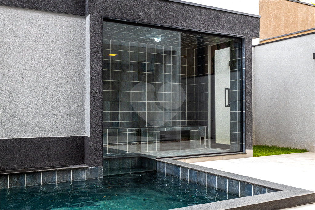 "Casa à Venda no Residencial Itahyê | 5 Suítes, Piscina com Sauna e Acabamento de Alto Padrão