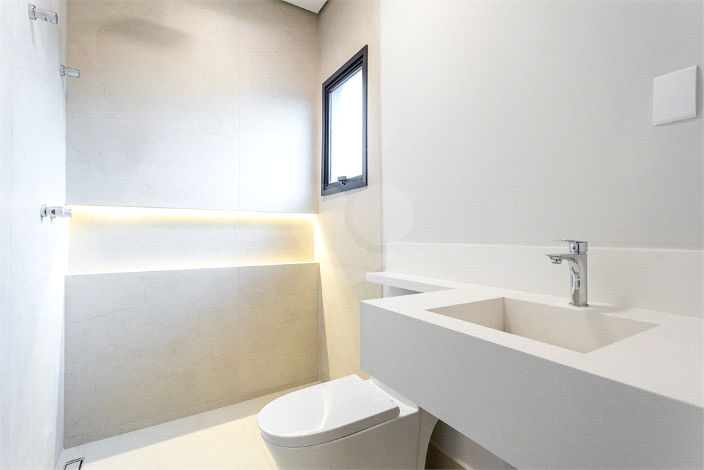 "Casa à Venda no Residencial Itahyê | 5 Suítes, Piscina com Sauna e Acabamento de Alto Padrão