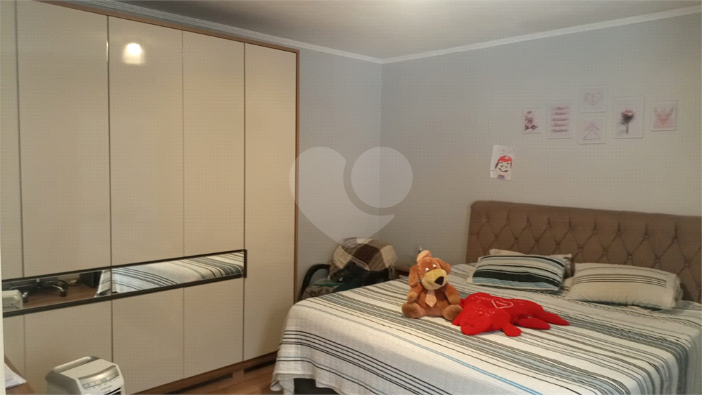 Casa Térrea com 3 Quartos, Suíte e Porão Gigante: Seu Novo Lar Espera por Você!