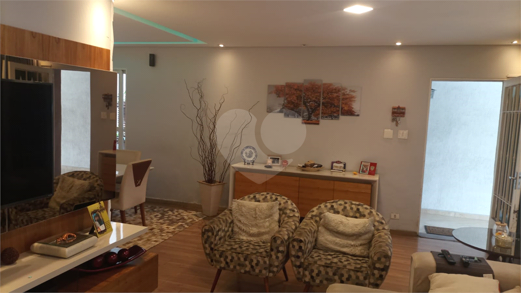 Casa Térrea com 3 Quartos, Suíte e Porão Gigante: Seu Novo Lar Espera por Você!