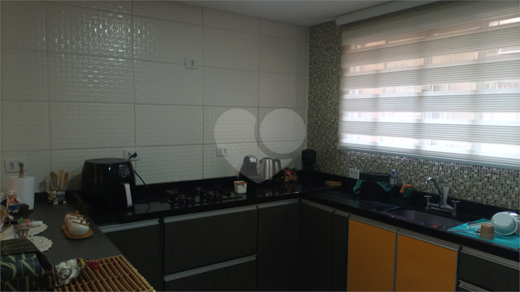 Casa Térrea com 3 Quartos, Suíte e Porão Gigante: Seu Novo Lar Espera por Você!