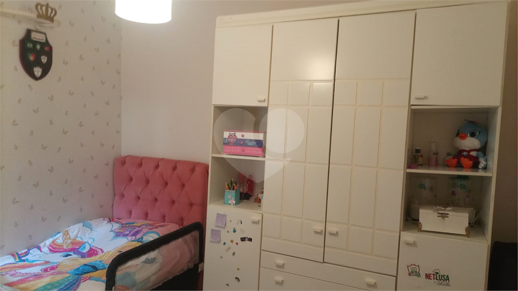 Casa Térrea com 3 Quartos, Suíte e Porão Gigante: Seu Novo Lar Espera por Você!