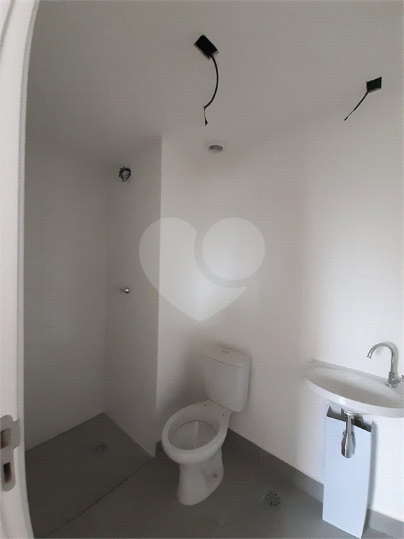 Apartamento novíssimo - 1a locação