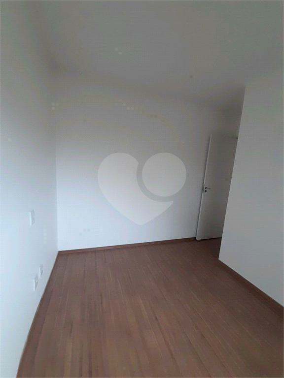 Apartamento novíssimo - 1a locação
