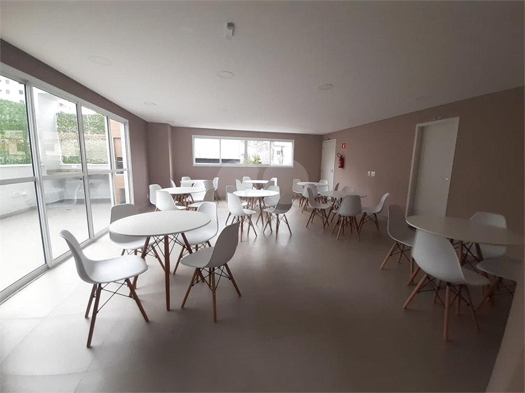 Apartamento novíssimo - 1a locação