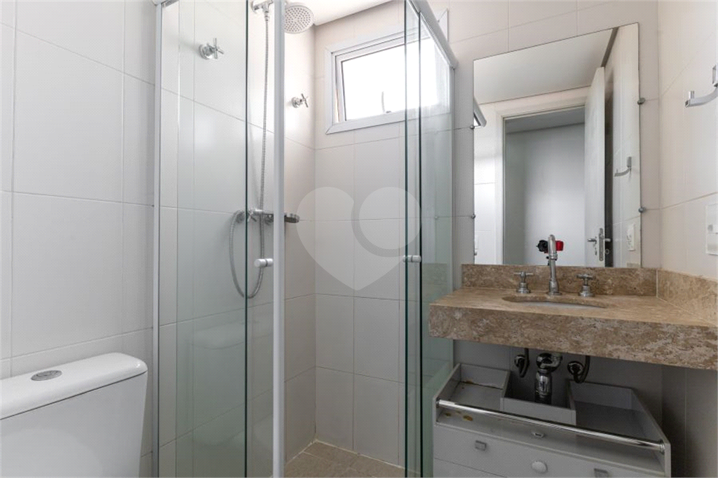 APARTAMENTO em ALTO DA LAPA